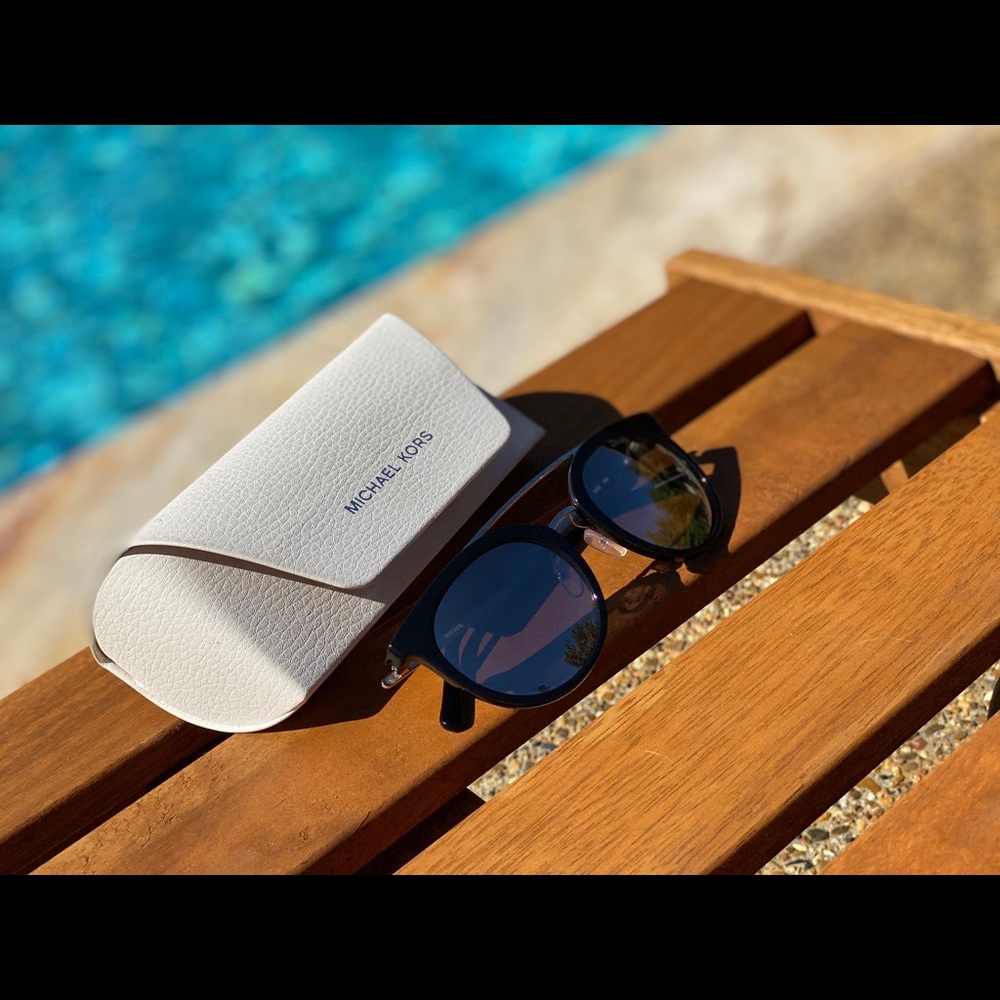 sun glasses - Picture 3 of 4